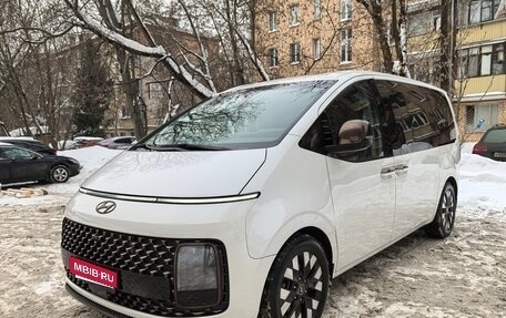 Hyundai Staria, 2021 год, 5 250 000 рублей, 1 фотография