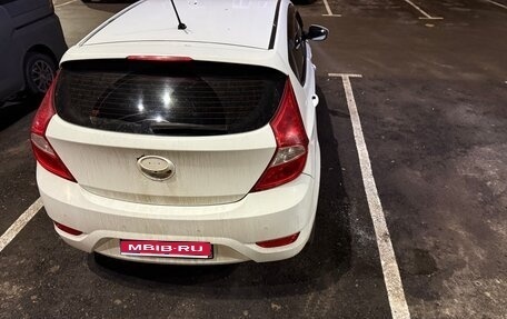 Hyundai Solaris II рестайлинг, 2012 год, 550 000 рублей, 1 фотография