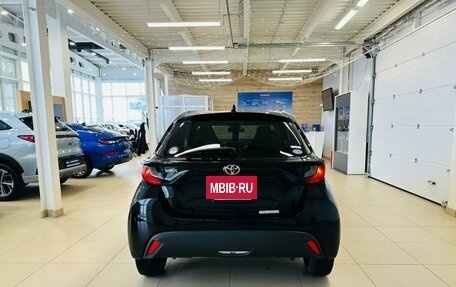 Toyota Yaris, 2020 год, 1 259 000 рублей, 5 фотография