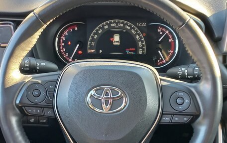 Toyota RAV4, 2021 год, 4 250 000 рублей, 18 фотография