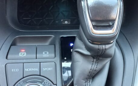 Toyota RAV4, 2021 год, 4 250 000 рублей, 20 фотография