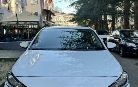 Hyundai Solaris II рестайлинг, 2018 год, 1 300 000 рублей, 2 фотография