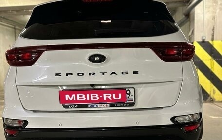 KIA Sportage IV рестайлинг, 2021 год, 2 920 000 рублей, 8 фотография