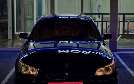 BMW 5 серия, 2003 год, 900 000 рублей, 2 фотография