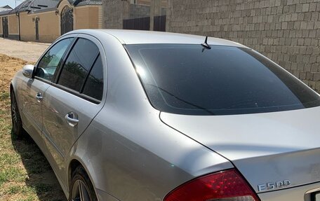 Mercedes-Benz E-Класс, 2005 год, 750 000 рублей, 3 фотография