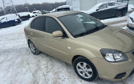 KIA Rio II, 2011 год, 650 000 рублей, 3 фотография