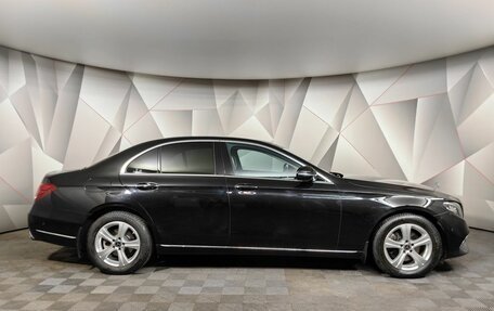 Mercedes-Benz E-Класс, 2019 год, 3 997 000 рублей, 6 фотография