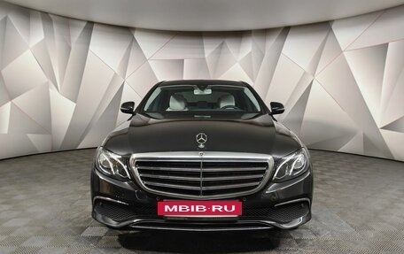 Mercedes-Benz E-Класс, 2019 год, 3 997 000 рублей, 7 фотография