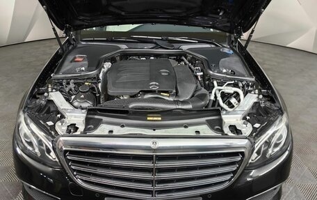 Mercedes-Benz E-Класс, 2019 год, 3 997 000 рублей, 10 фотография