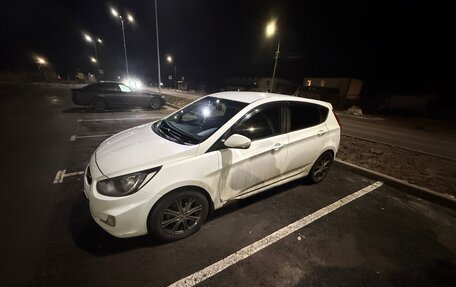 Hyundai Solaris II рестайлинг, 2012 год, 550 000 рублей, 4 фотография