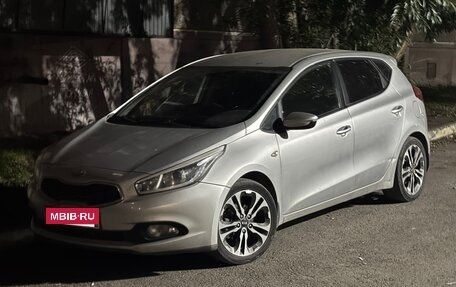 KIA cee'd III, 2012 год, 800 000 рублей, 2 фотография
