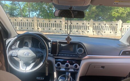 Hyundai Elantra VI рестайлинг, 2019 год, 1 581 000 рублей, 1 фотография