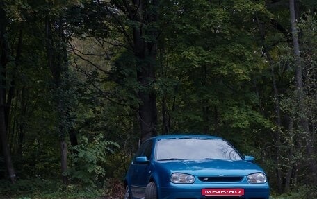 Volkswagen Golf IV, 2000 год, 550 000 рублей, 2 фотография