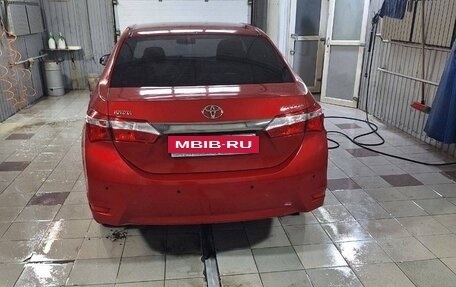 Toyota Corolla, 2013 год, 1 100 000 рублей, 6 фотография