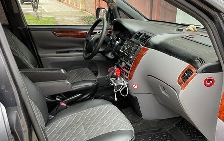 Toyota Avensis Verso I рестайлинг, 2003 год, 860 000 рублей, 5 фотография