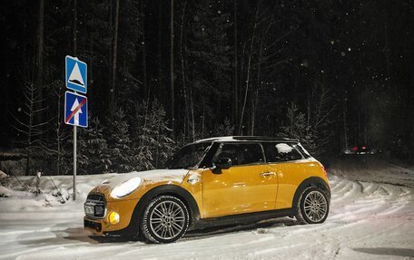 MINI Hatch, 2016 год, 2 100 000 рублей, 18 фотография