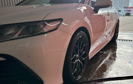 Toyota Camry, 2021 год, 2 650 000 рублей, 3 фотография