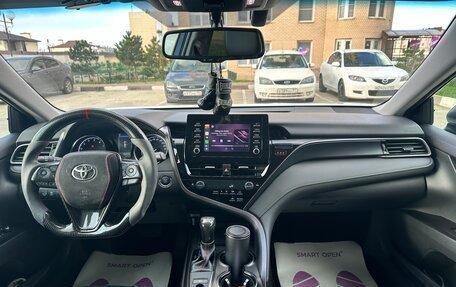 Toyota Camry, 2021 год, 2 650 000 рублей, 9 фотография