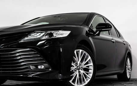 Toyota Camry, 2019 год, 2 599 000 рублей, 2 фотография