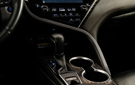 Toyota Camry, 2019 год, 2 599 000 рублей, 17 фотография