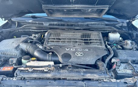 Toyota Land Cruiser 200, 2010 год, 2 400 000 рублей, 16 фотография