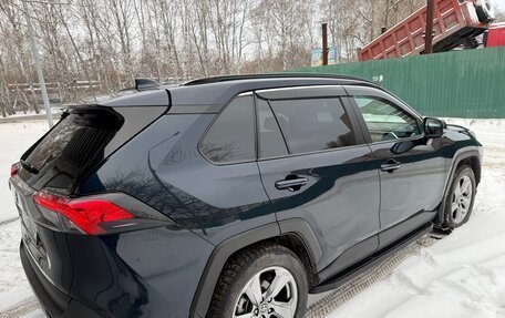 Toyota RAV4, 2019 год, 2 850 000 рублей, 4 фотография