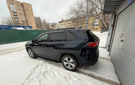Toyota RAV4, 2019 год, 2 850 000 рублей, 6 фотография