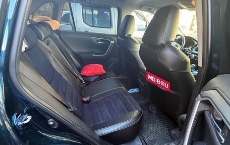 Toyota RAV4, 2019 год, 2 850 000 рублей, 13 фотография