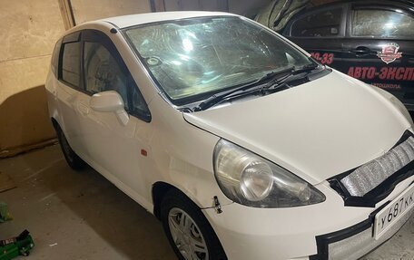 Honda Fit III, 2004 год, 410 000 рублей, 2 фотография
