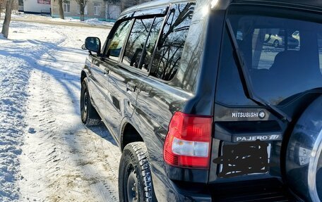 Mitsubishi Pajero iO, 2000 год, 550 000 рублей, 3 фотография