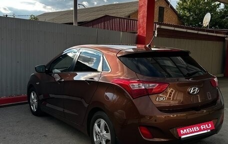 Hyundai i30 II рестайлинг, 2013 год, 930 000 рублей, 10 фотография