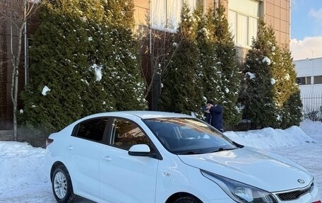 KIA Rio IV, 2020 год, 1 670 000 рублей, 2 фотография