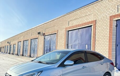 Hyundai Solaris II рестайлинг, 2012 год, 990 000 рублей, 3 фотография