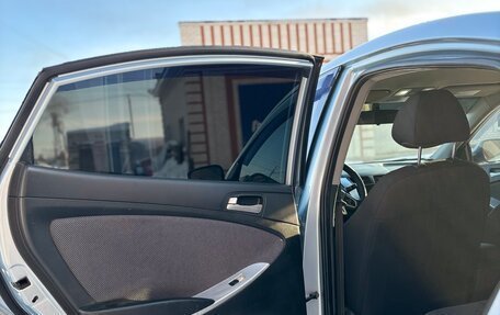 Hyundai Solaris II рестайлинг, 2012 год, 990 000 рублей, 9 фотография