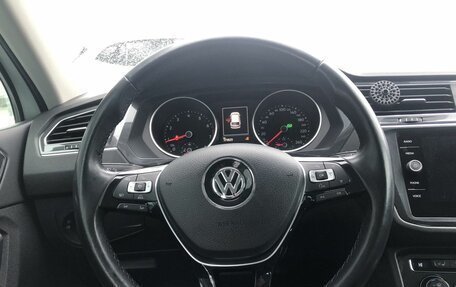 Volkswagen Tiguan II, 2018 год, 2 380 000 рублей, 12 фотография