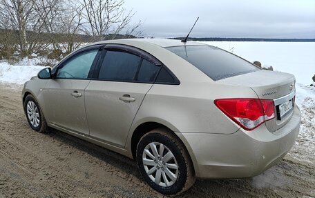 Chevrolet Cruze II, 2011 год, 600 000 рублей, 4 фотография
