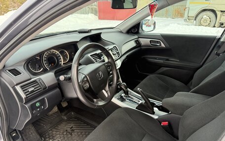 Honda Accord IX рестайлинг, 2013 год, 2 000 000 рублей, 11 фотография