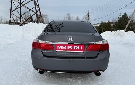 Honda Accord IX рестайлинг, 2013 год, 2 000 000 рублей, 6 фотография