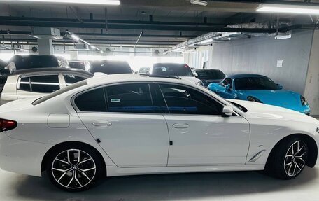 BMW 5 серия, 2022 год, 6 000 000 рублей, 4 фотография