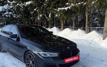 BMW 5 серия, 2021 год, 5 450 000 рублей, 3 фотография