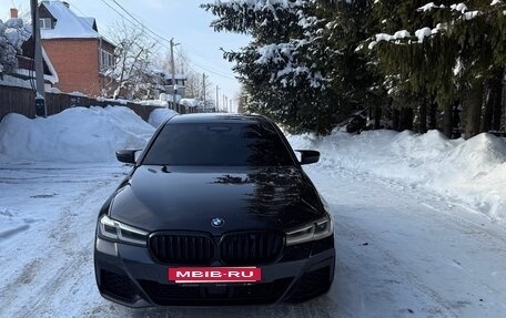 BMW 5 серия, 2021 год, 5 450 000 рублей, 2 фотография