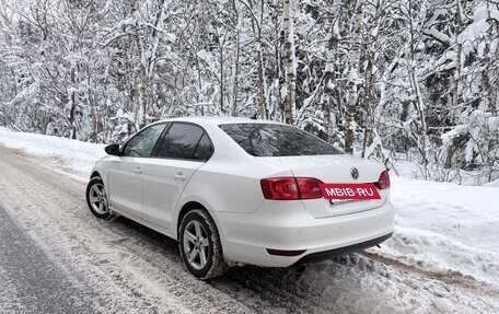 Volkswagen Jetta VI, 2013 год, 599 000 рублей, 4 фотография