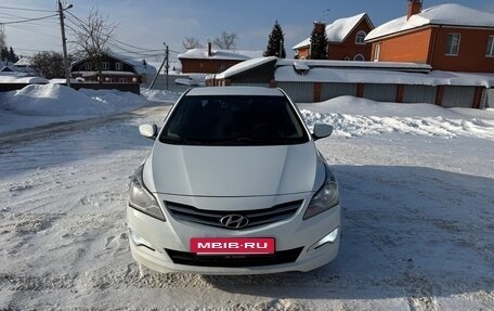 Hyundai Solaris II рестайлинг, 2014 год, 800 000 рублей, 3 фотография