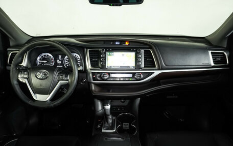 Toyota Highlander III, 2014 год, 2 299 000 рублей, 14 фотография