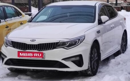 KIA Optima IV, 2019 год, 1 250 000 рублей, 3 фотография