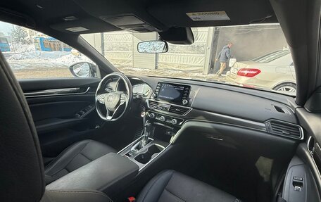 Honda Accord IX рестайлинг, 2021 год, 2 600 000 рублей, 16 фотография