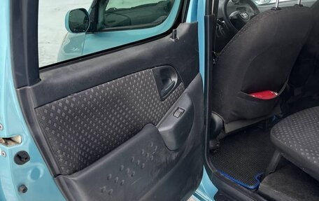 Toyota FunCargo, 2003 год, 400 000 рублей, 11 фотография