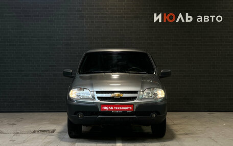 Chevrolet Niva I рестайлинг, 2018 год, 830 000 рублей, 2 фотография