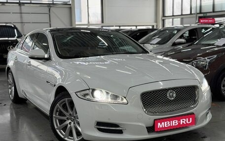 Jaguar XJ IV (X351), 2012 год, 1 949 000 рублей, 3 фотография
