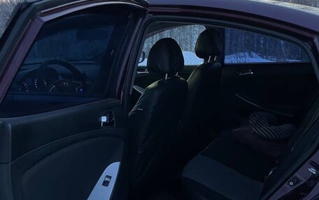 Hyundai Solaris II рестайлинг, 2011 год, 850 000 рублей, 5 фотография